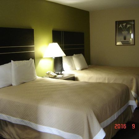 Days Inn Oil City Conference Center Εξωτερικό φωτογραφία