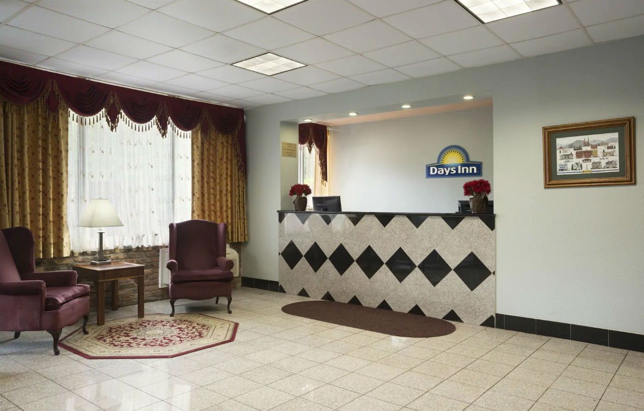 Days Inn Oil City Conference Center Εξωτερικό φωτογραφία